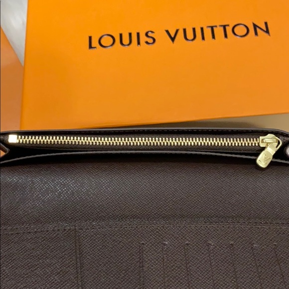Louis Vuitton Damier Ebene Brazza Wallet - Picture 6 of 8